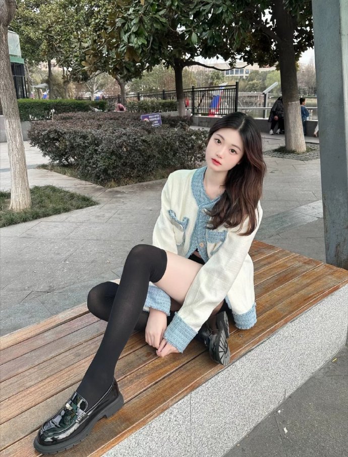 名侦探柯南：贝克街的亡灵 封面