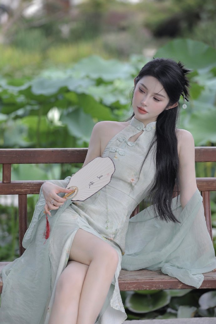 八月照相馆 封面