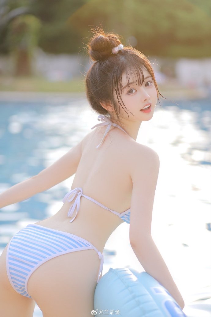 你好，李焕英 封面